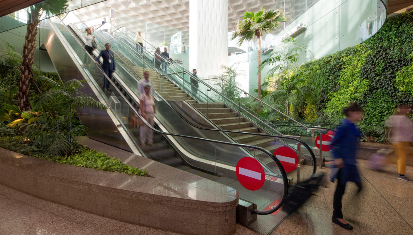 Slide 3 of 3, Chhatrapati Shivaji International Airport – Terminal 2